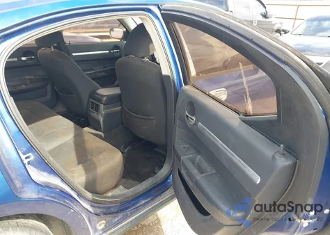 2009 Dodge Charger Sxt z USA, uszkodzony, nr VIN 2B3KA33V09H595456